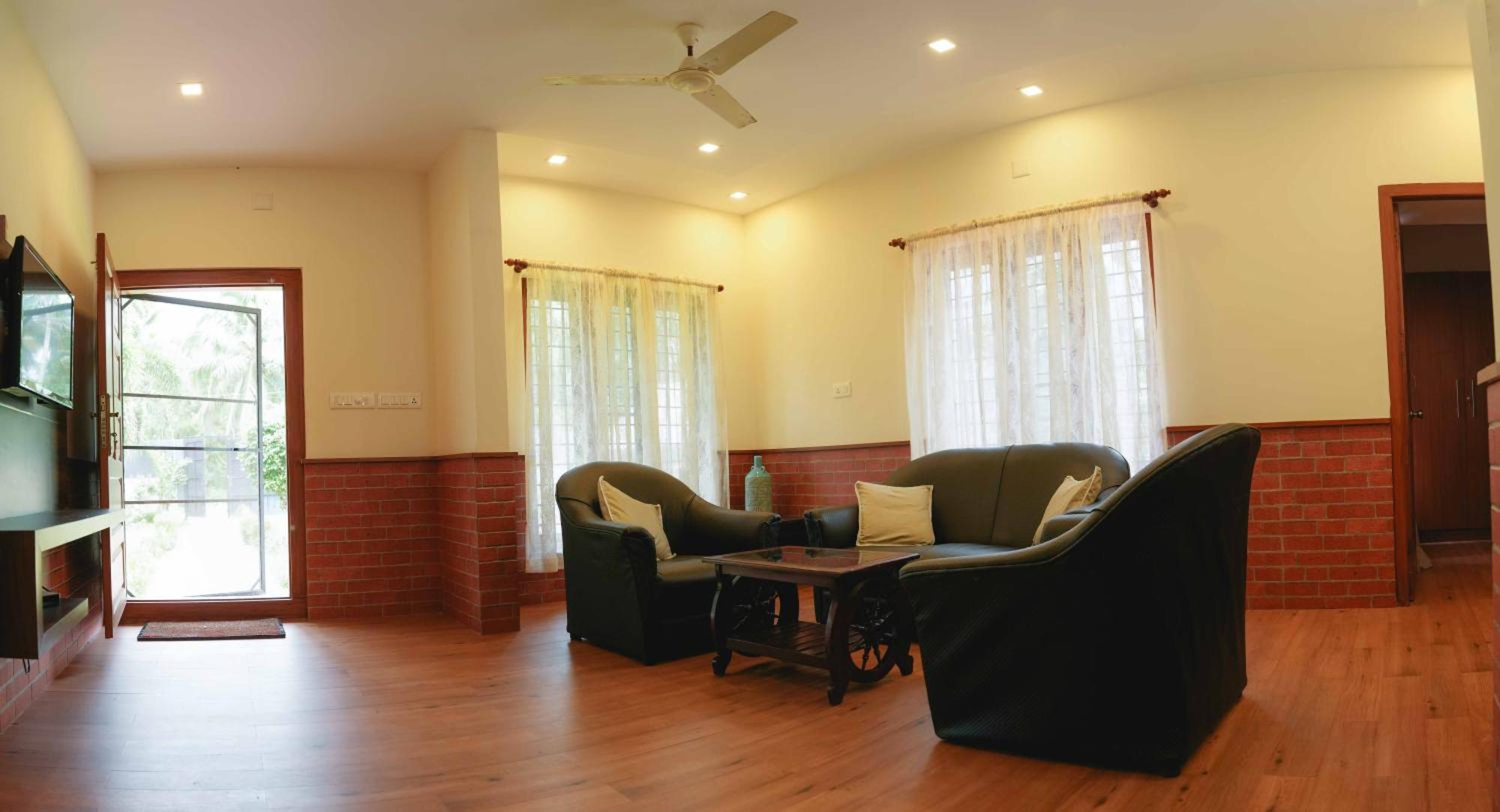 Waves And Shores Beach Villa Mararikulam Exterior photo